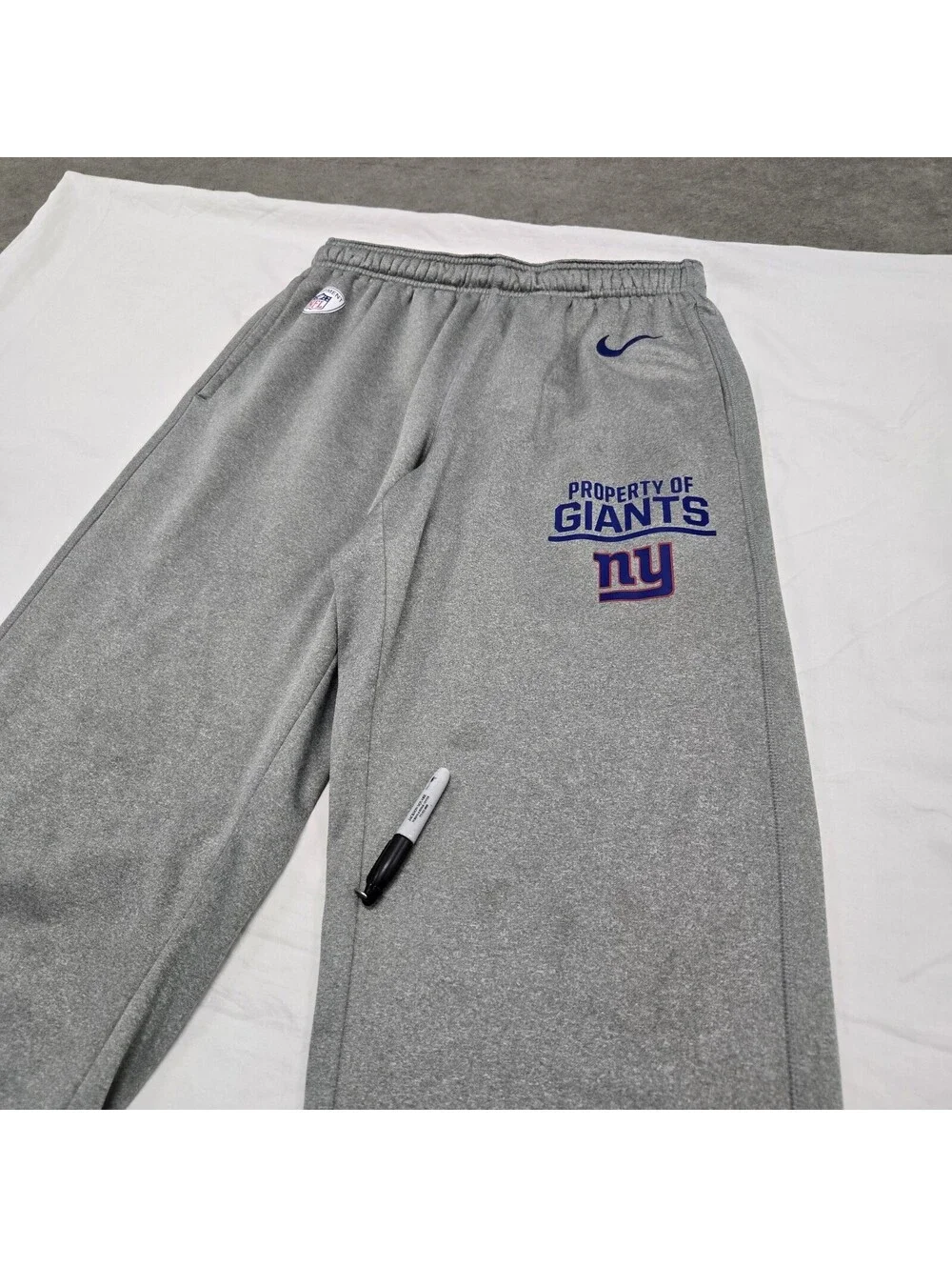 Men's MEDIUM Nike New York Giants Logo Sweatpants Grey NFL Training Therma-FIT